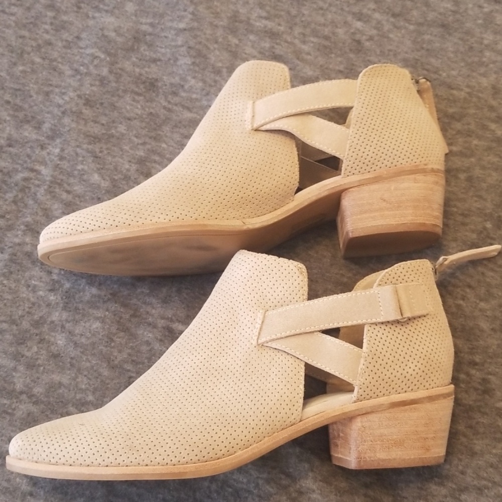 Dolce Vita new half boot bootie size 9 new tan